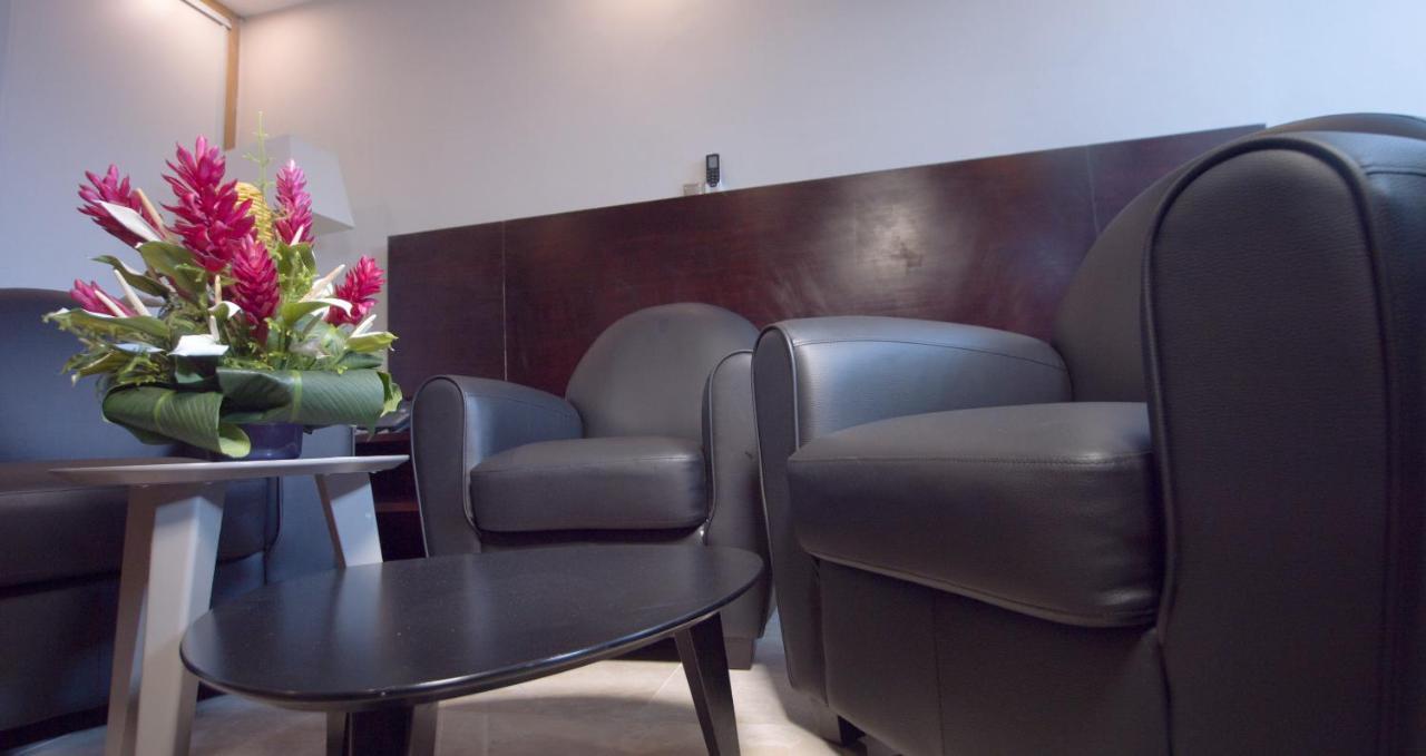Hotel La Rose Blanche Abidżan Zewnętrze zdjęcie