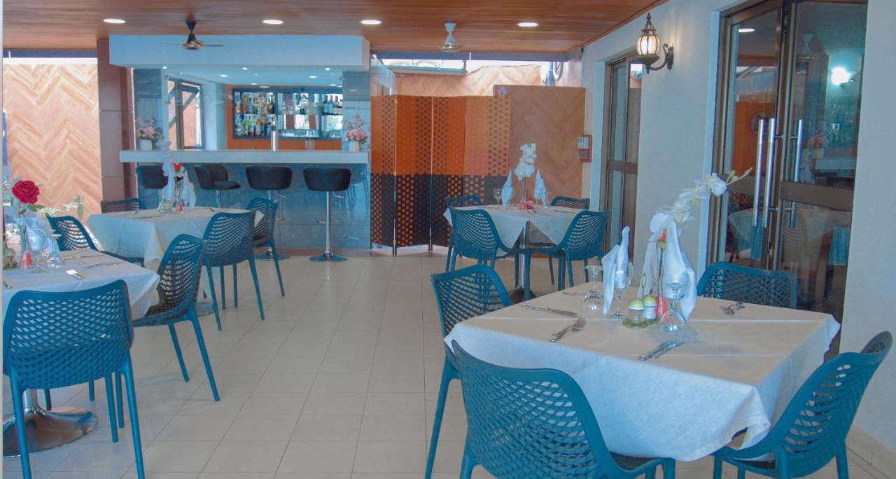 Hotel La Rose Blanche Abidżan Zewnętrze zdjęcie