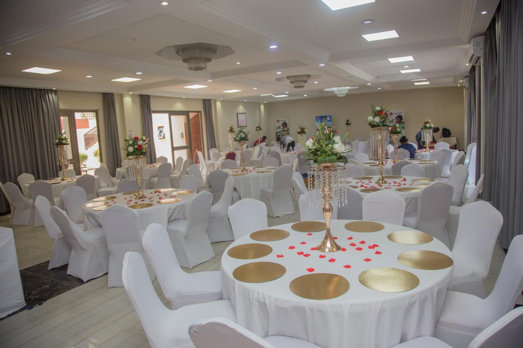 Hotel La Rose Blanche Abidżan Zewnętrze zdjęcie